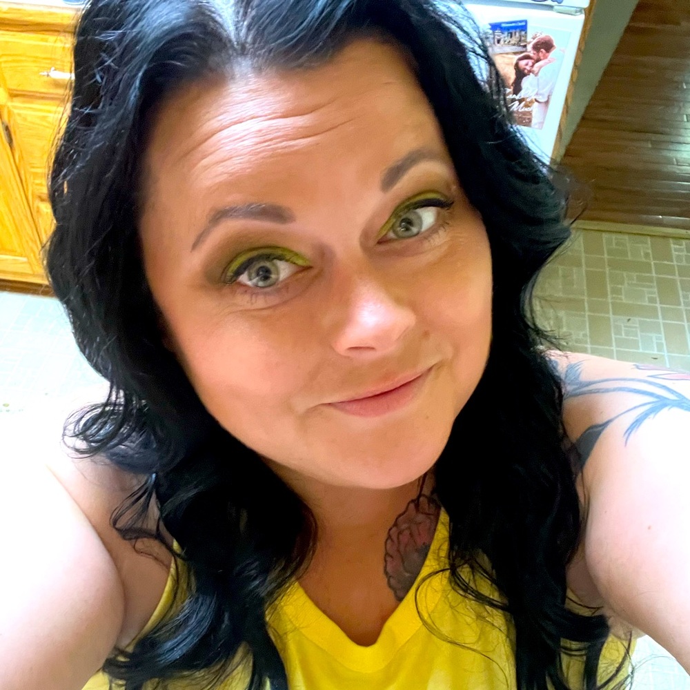 Meet your Posher, Cortney